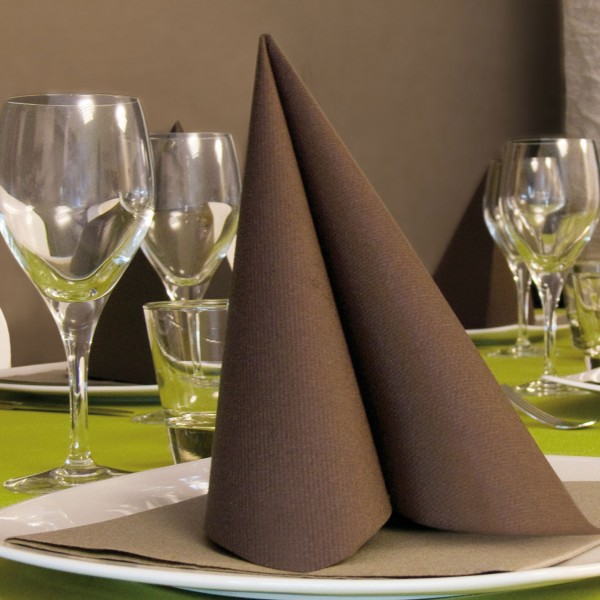 Textilhatású szalvéta 40×40 cm kakaó 50 darab